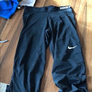 Nike pro black leggings